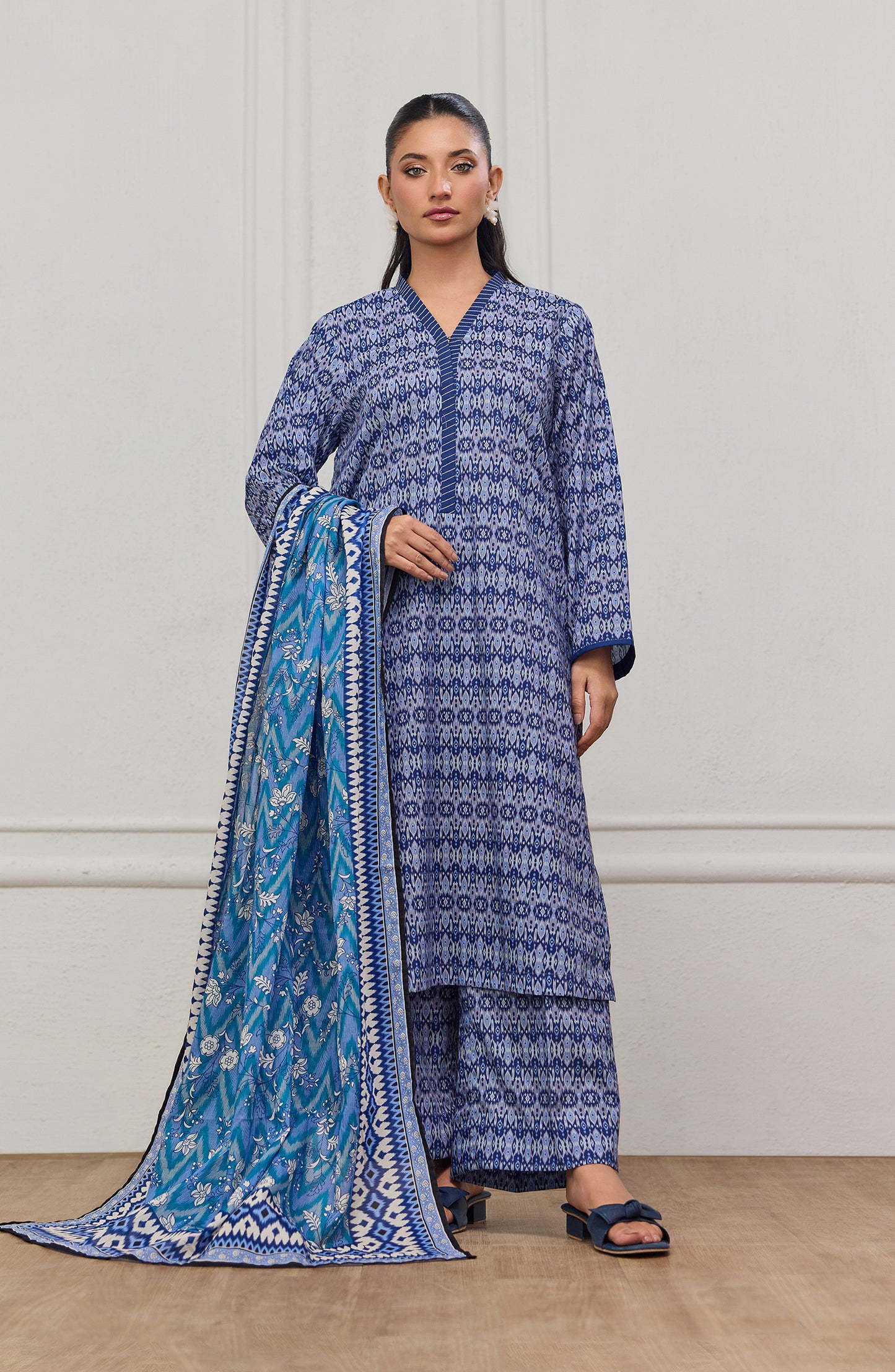 Unstitched | 3 Piece | Printed | LAWN Shirt | OTL-25-031/U BLUE