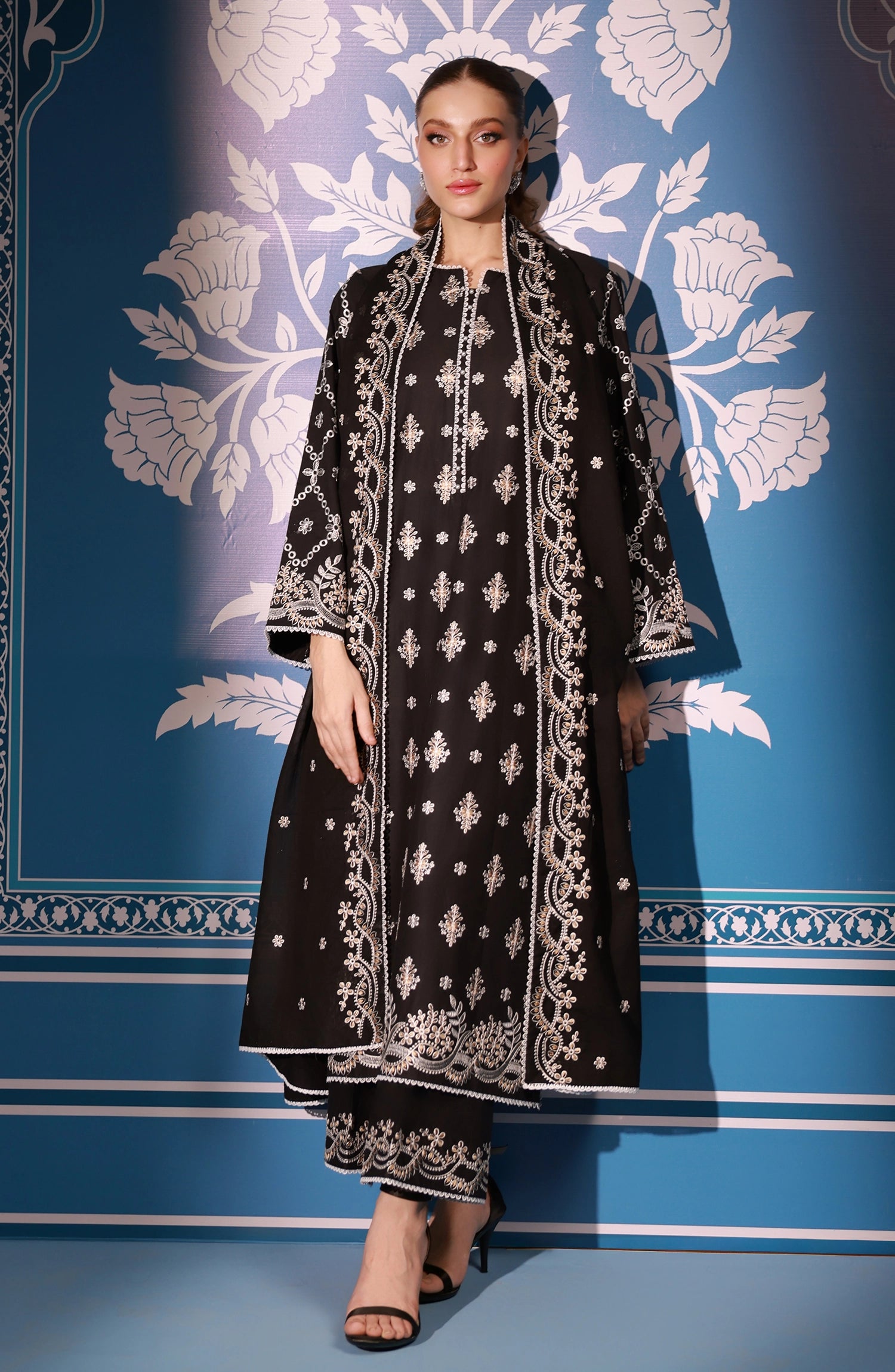 Unstitched | 3 Piece | Embroidered | CHIKANKARII Shirt | WRFC25S-3019/U BLACK
