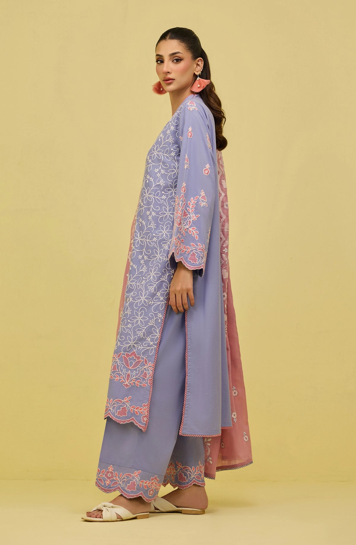 Unstitched | 3 Piece | Embroidered (CHIKENKARI) | Lawn Shirt | WRFC26S-3003/U LILAC GEMINI