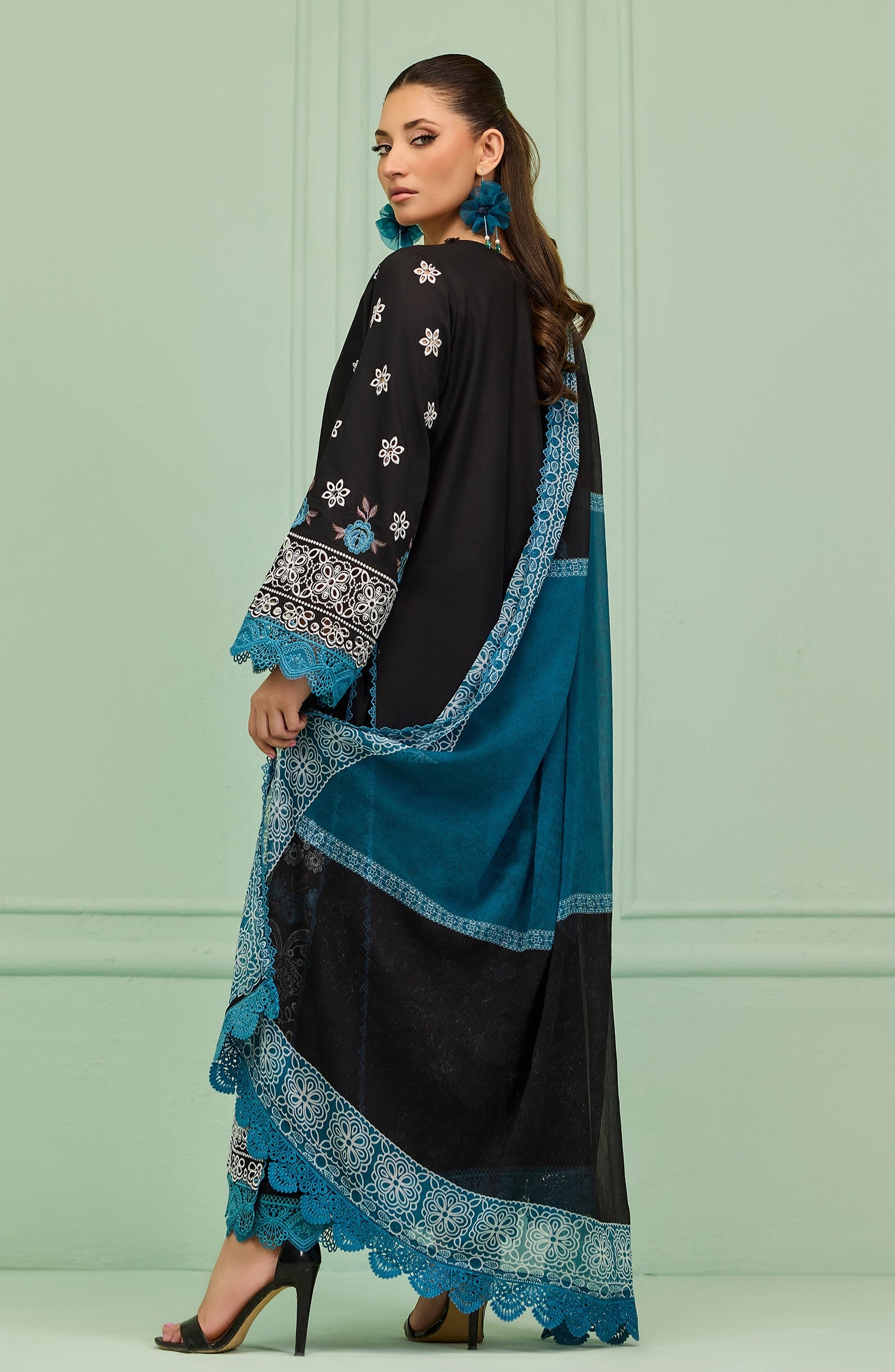 Unstitched | 3 Piece | Embroidered | Lawn Shirt | OTL-20186/U BLACK