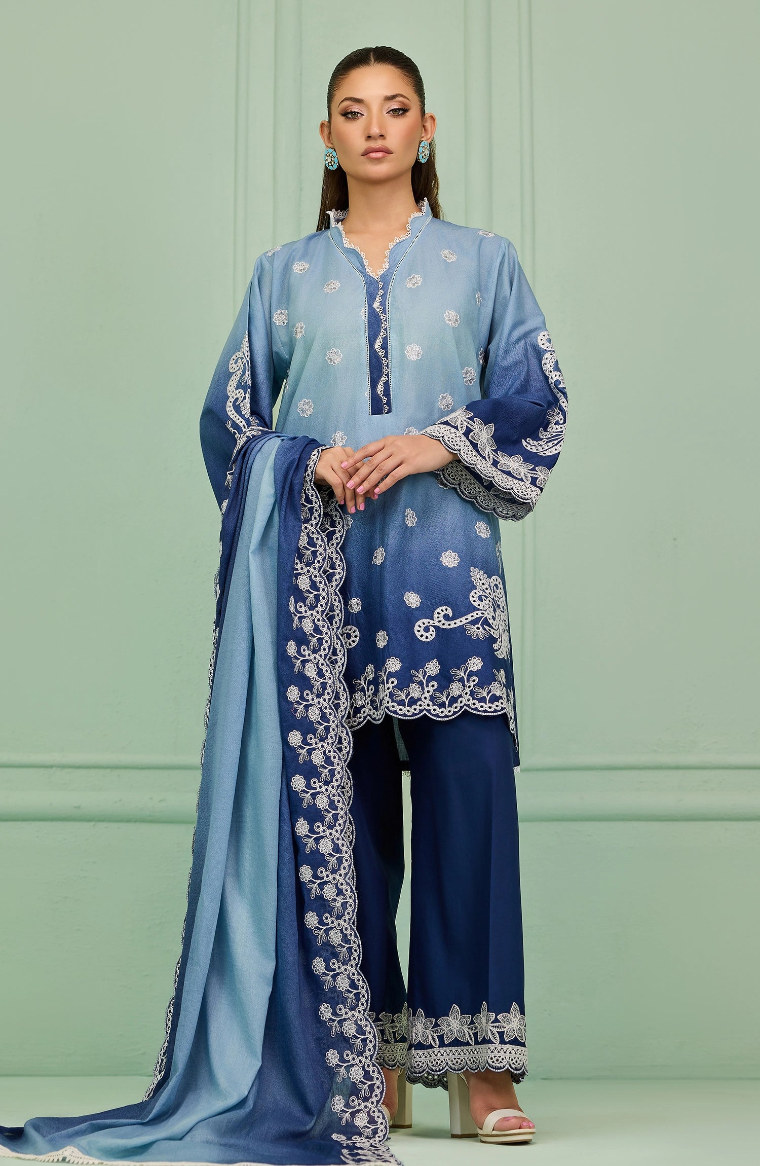 Stitched | 3 Piece | Embroidered | Lawn Shirt | WRHC26S-3004/S BLUE