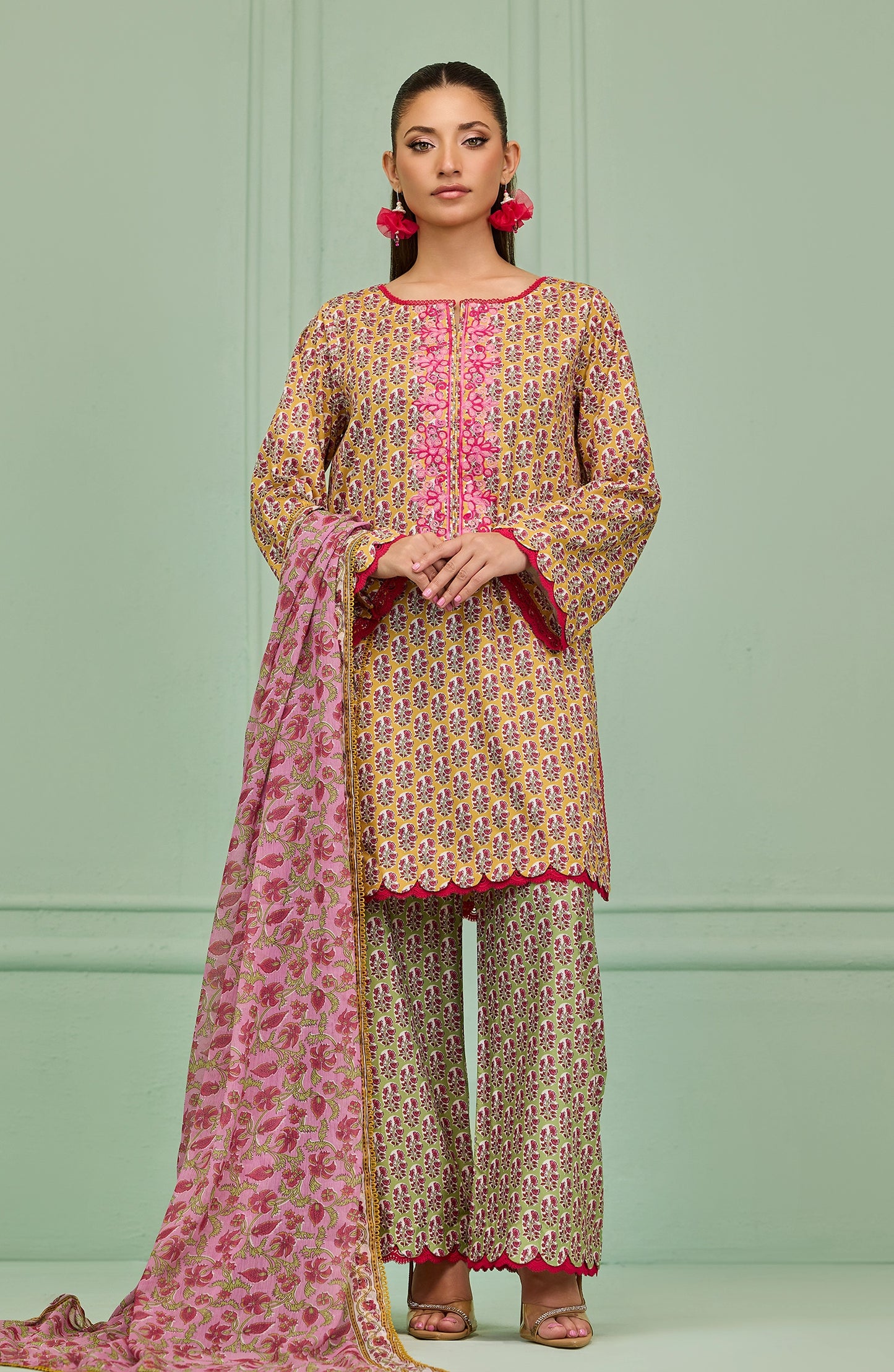 Stitched | 3 Piece | Embroidered | Lawn Shirt | WRFPC26S-3001/S YELLOW