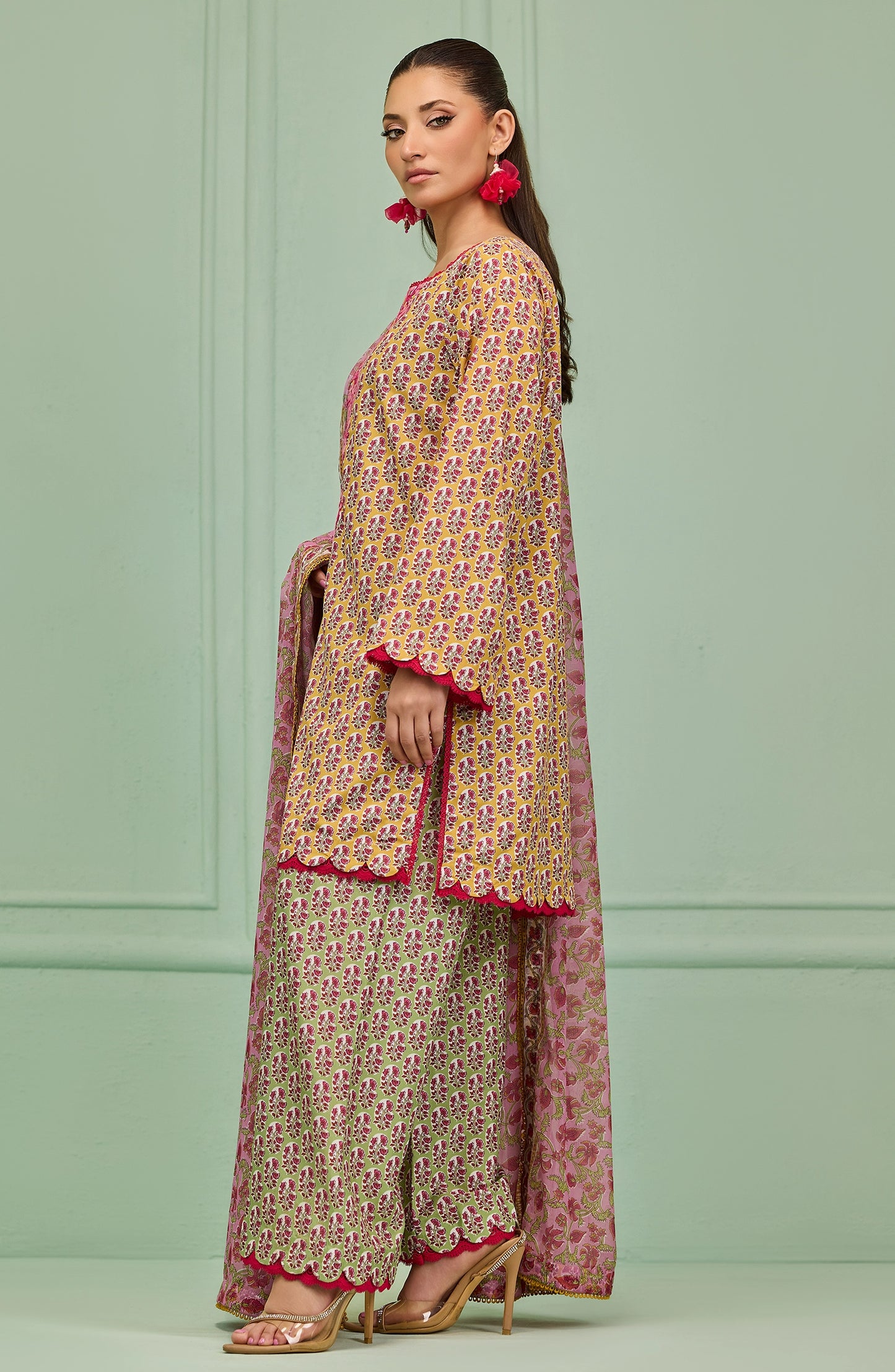 Stitched | 3 Piece | Embroidered | Lawn Shirt | WRFPC26S-3001/S YELLOW