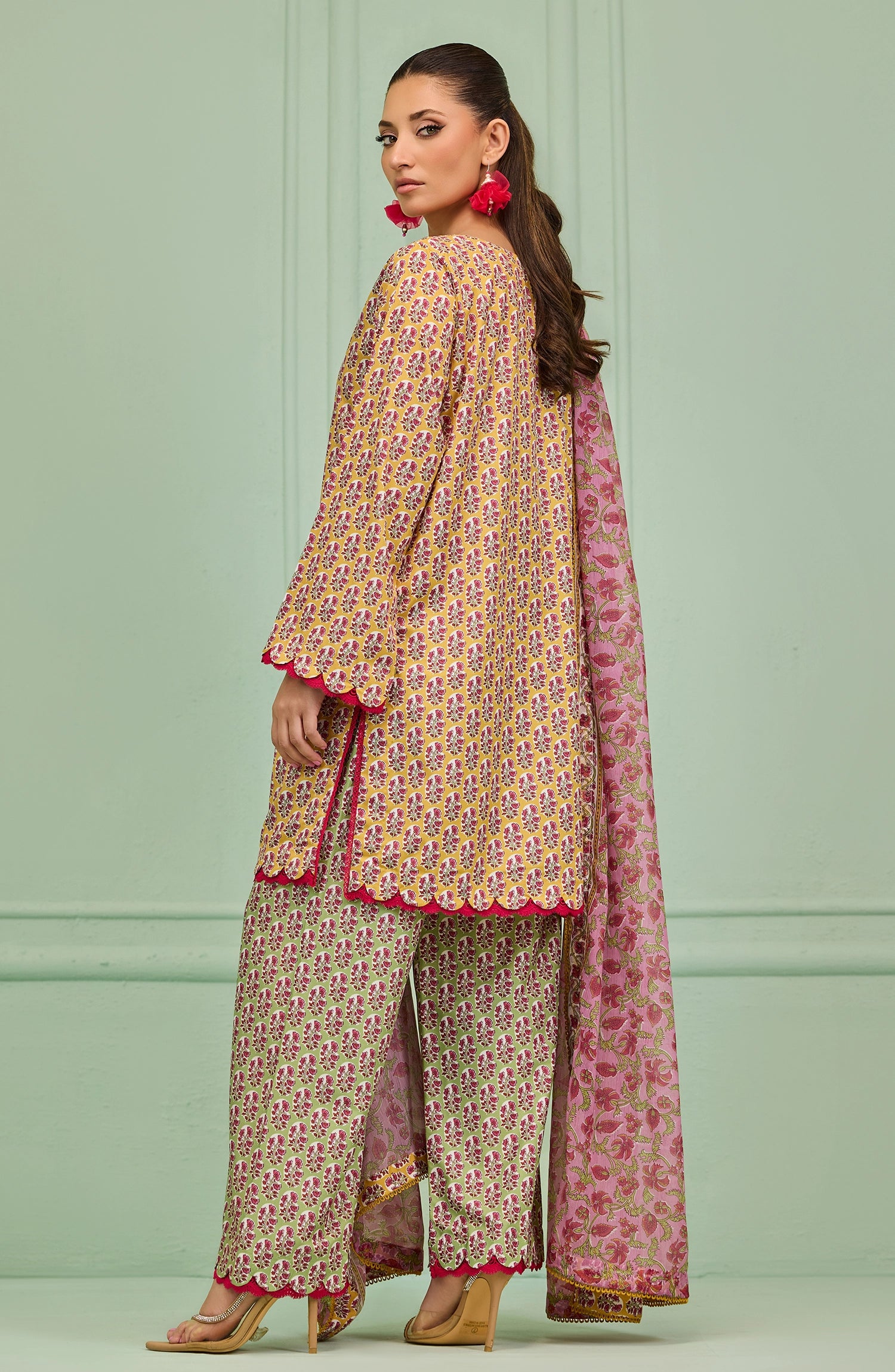 Stitched | 3 Piece | Embroidered | Lawn Shirt | WRFPC26S-3001/S YELLOW