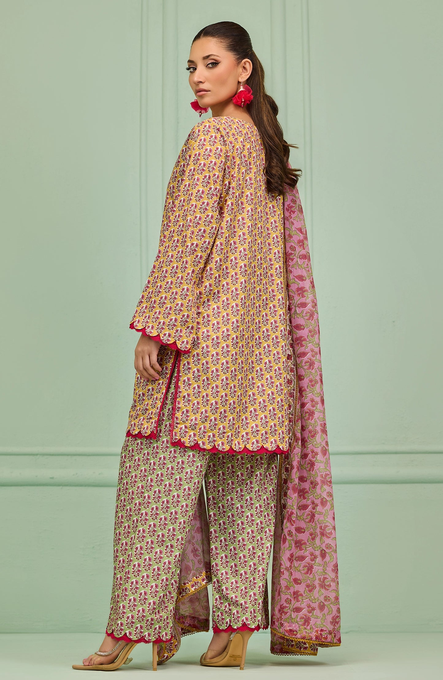 Stitched | 3 Piece | Embroidered | Lawn Shirt | WRFPC26S-3001/S YELLOW