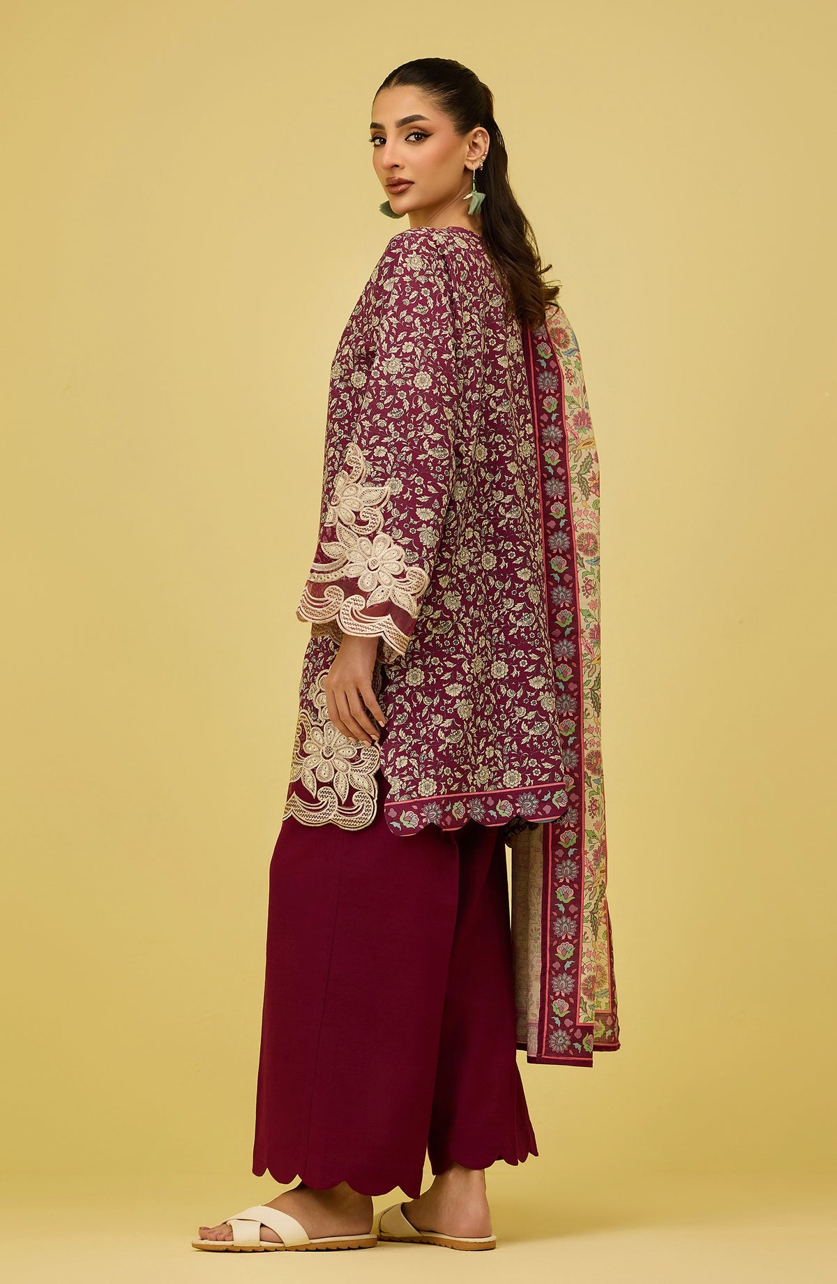 Unstitched | 3 Piece | Printed Embroidered | Khaddar Shirt | OTL-20766/U RED | SHAAZ