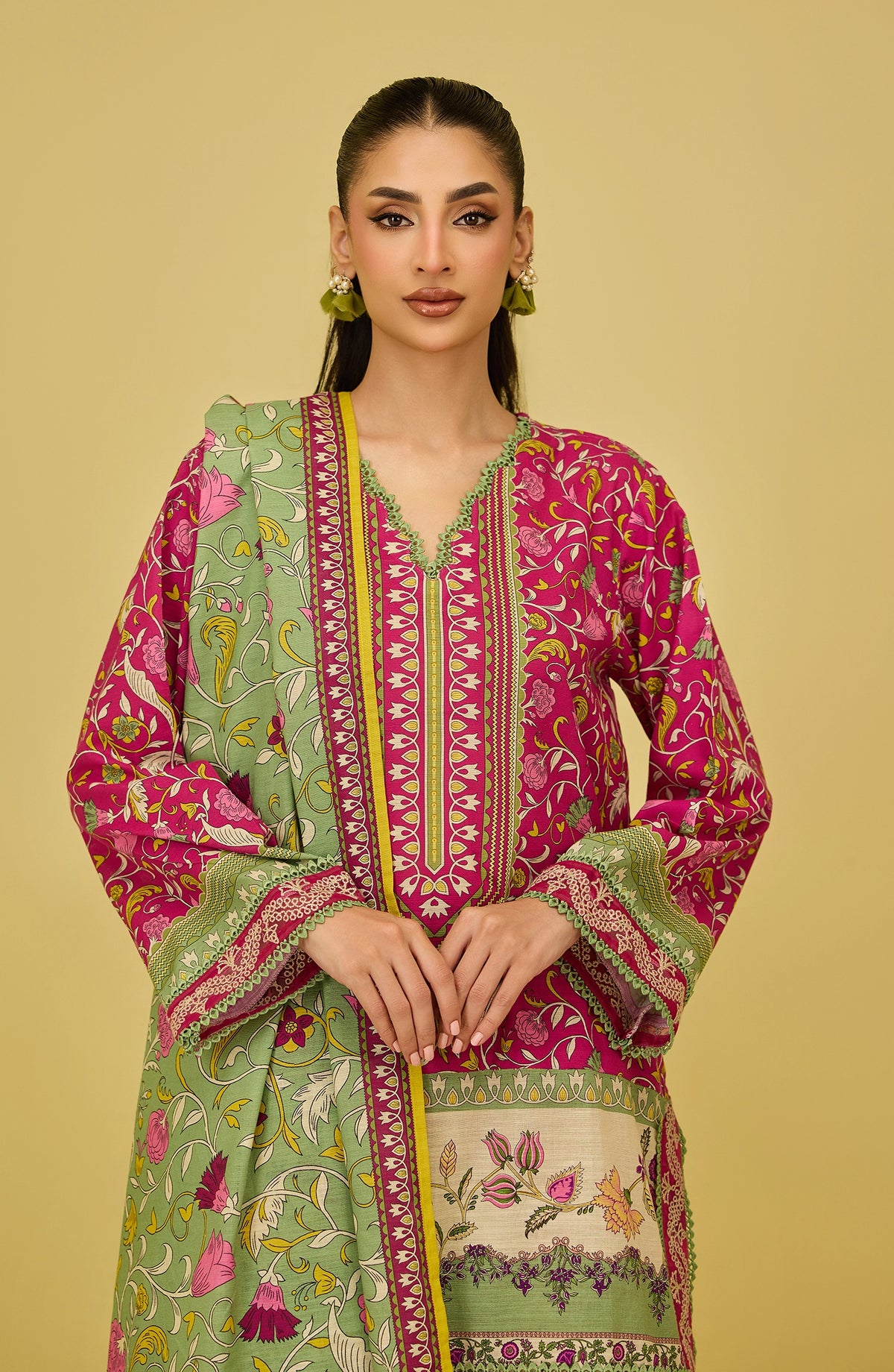Unstitched | 3 Piece | Printed Embroidered | Khaddar Shirt | OTL-20806/U MAGENTA | ROOP