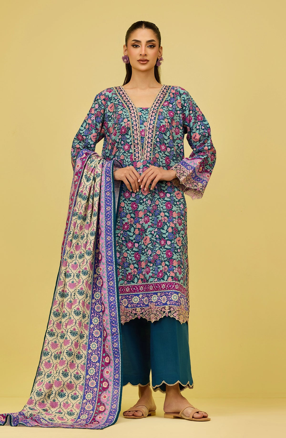 Unstitched | 3 Piece | Printed Embroidered | Khaddar Shirt | OTL-20846/U GREEN | KINZA