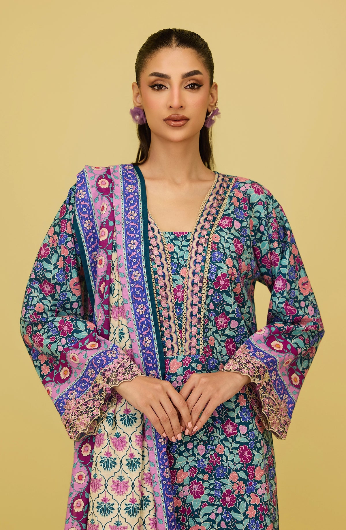 Unstitched | 3 Piece | Printed Embroidered | Khaddar Shirt | OTL-20846/U GREEN | KINZA