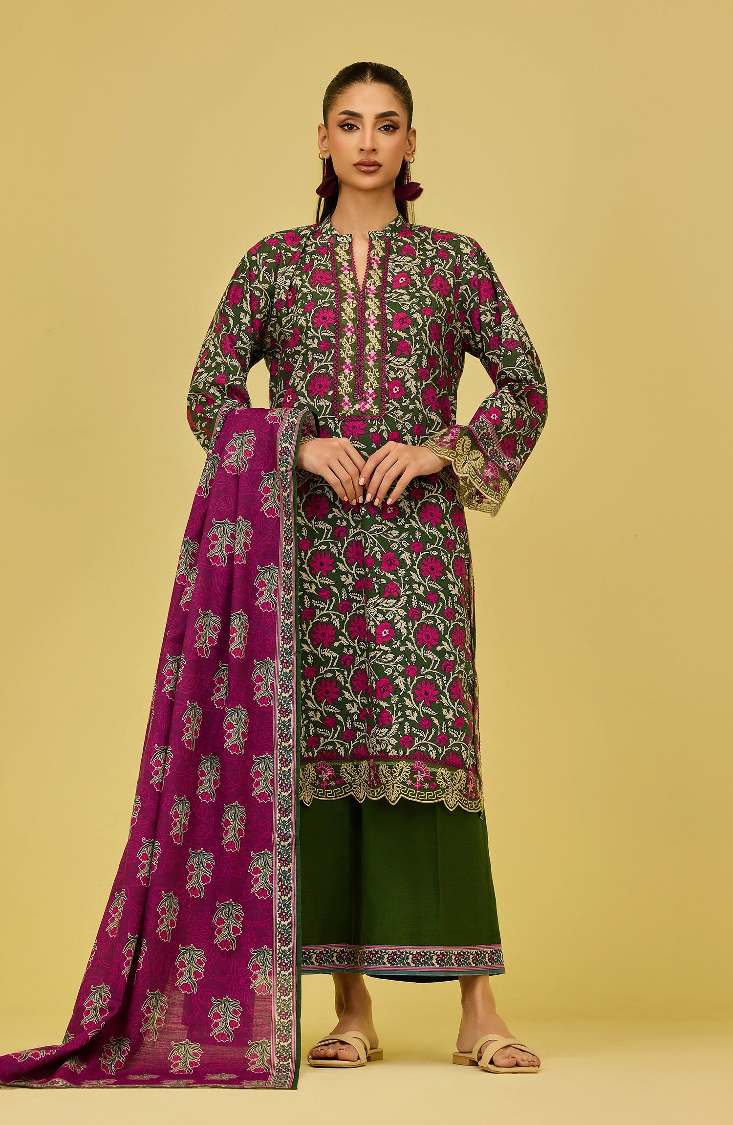 Unstitched | 3 Piece | Printed Embroidered | Khaddar Shirt | OTL-20836/U GREEN | CHOCO