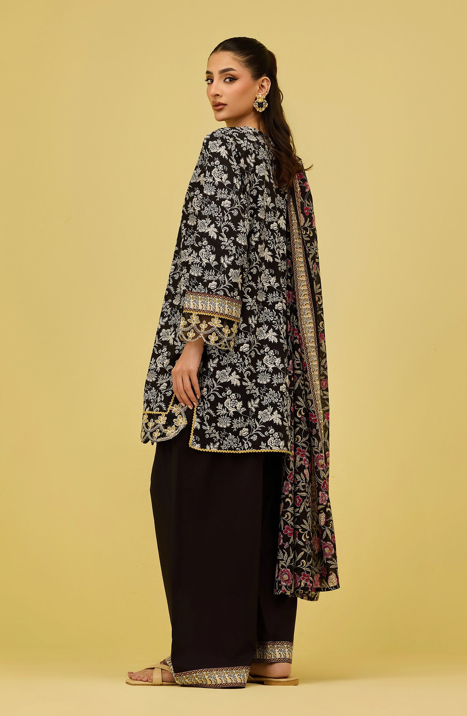 Unstitched | 3 Piece | Printed | Lawn Shirt | OTL-20606/U BLACK