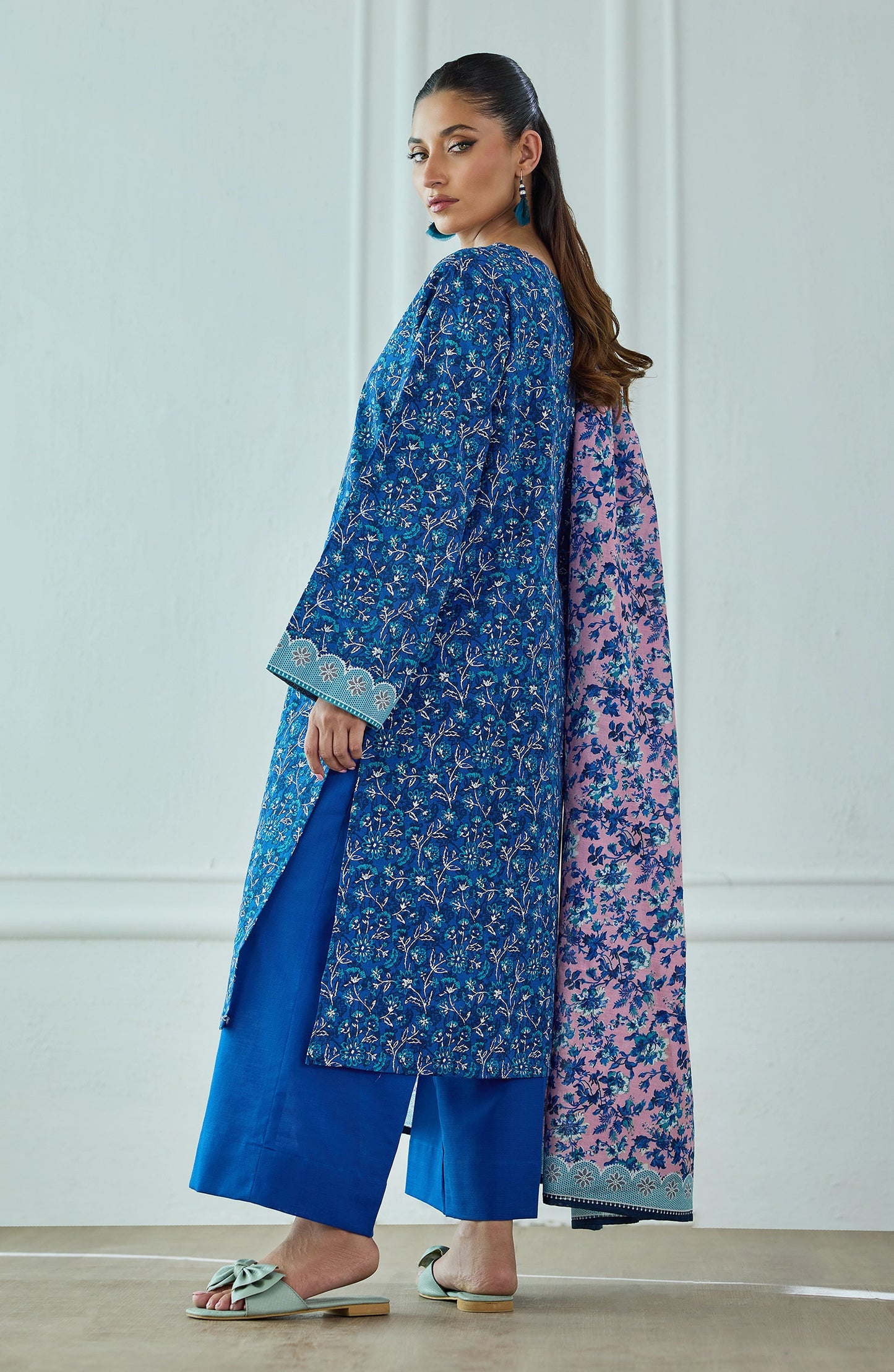 Unstitched | 3 Piece | Printed | Khaddar Shirt | OTL-25-419/U BLUE
