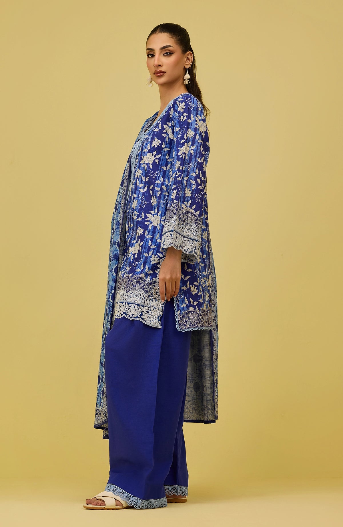 Unstitched | 3 Piece | Printed Embroidered | Khaddar Shirt | OTL-20786/U BLUE | RANG