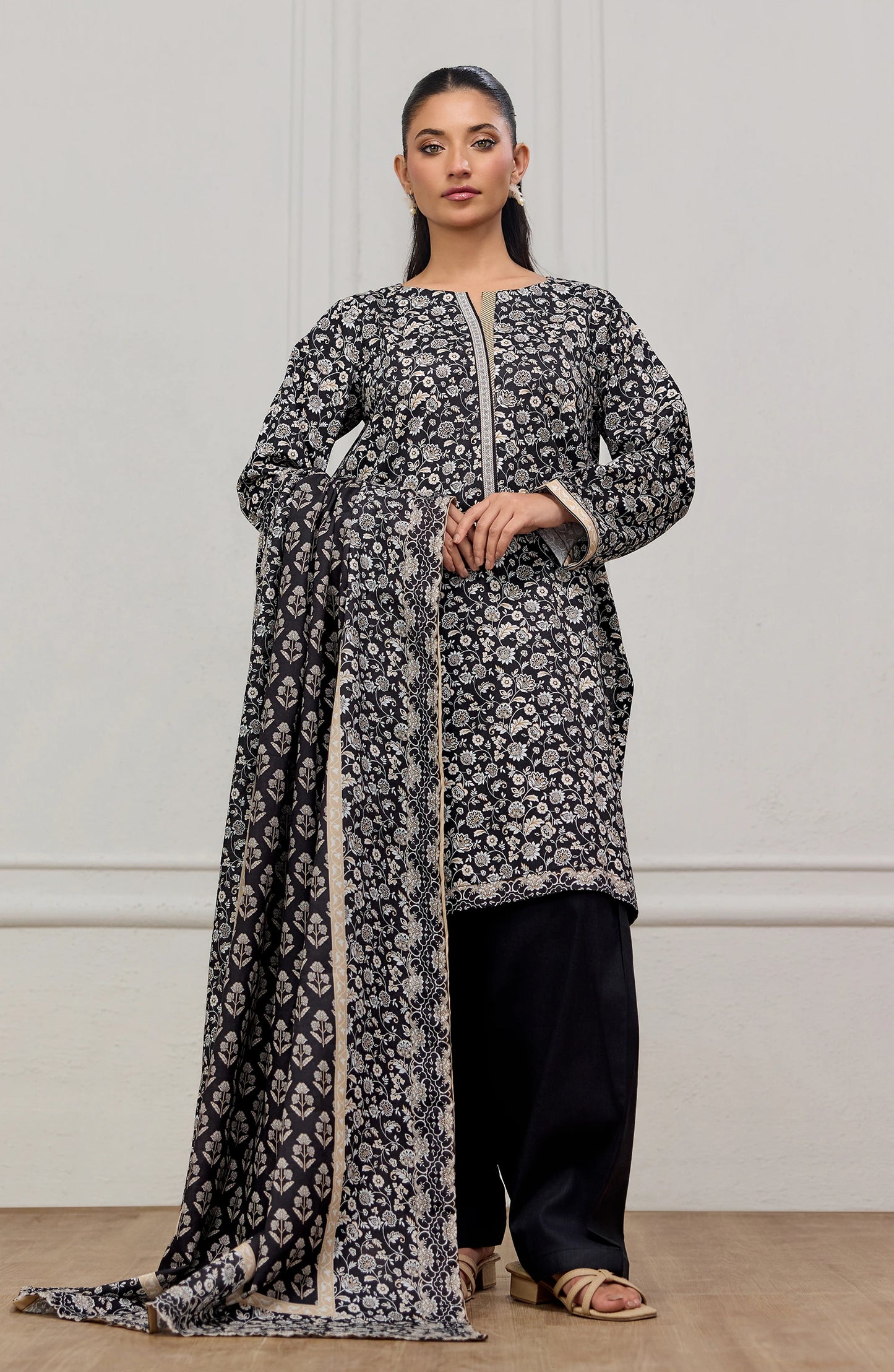 Unstitched | 3 Piece | Printed | Cottel Lawn Shirt | OTL-20935/U BLACK