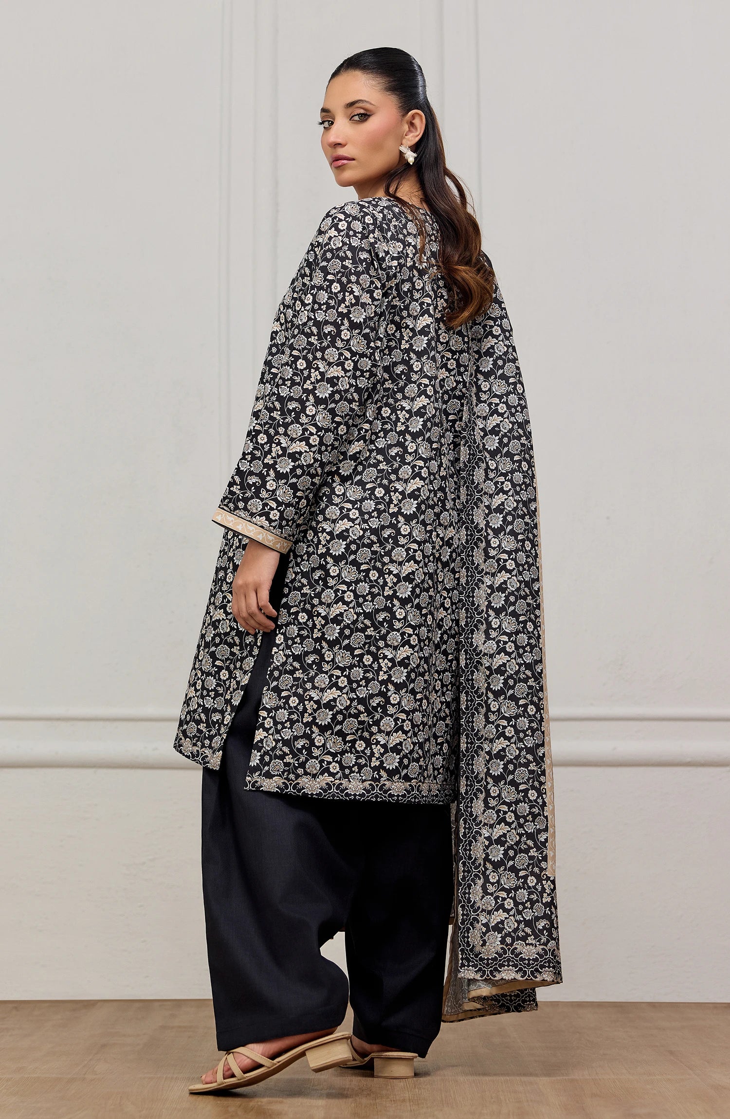 Unstitched | 3 Piece | Printed | Cottel Lawn Shirt | OTL-20935/U BLACK