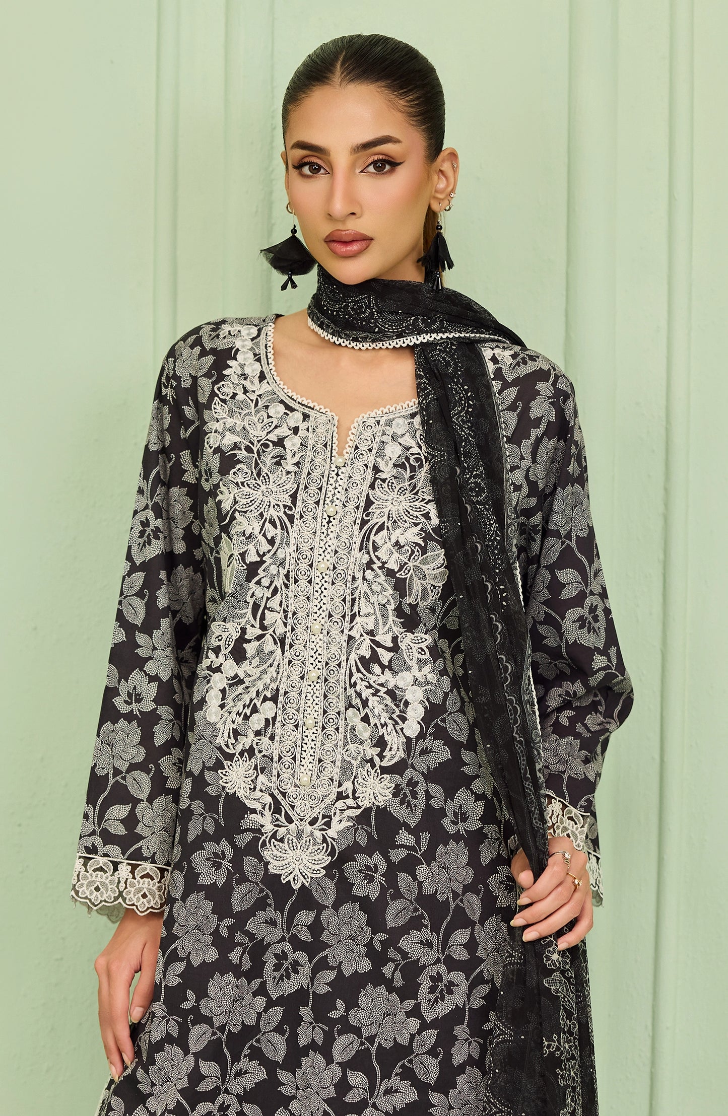 Unstitched | 3 Piece | Printed Embroidered | Lawn Shirt | OTL-20456/U BLACK