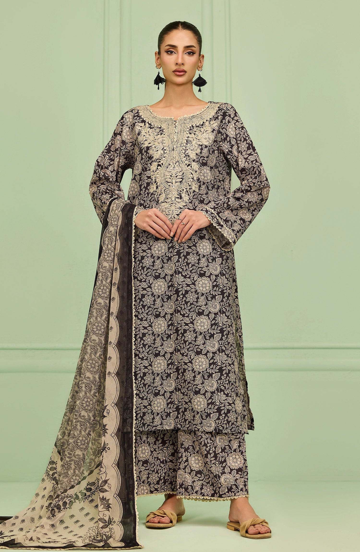 Unstitched | 3 Piece | Printed Embroidered | Lawn Shirt | OTL-20486/U BLACK