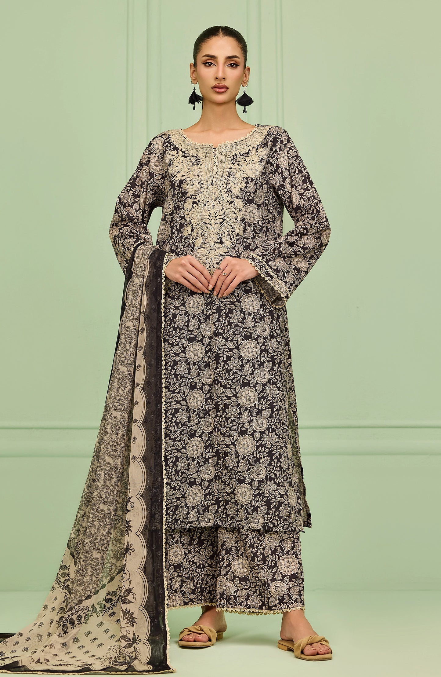 Unstitched | 3 Piece | Printed Embroidered | Lawn Shirt | OTL-20486/U BLACK
