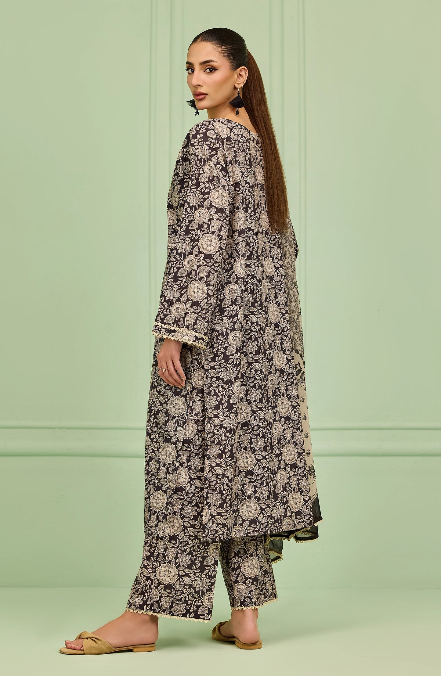Unstitched | 3 Piece | Printed Embroidered | Lawn Shirt | OTL-20486/U BLACK
