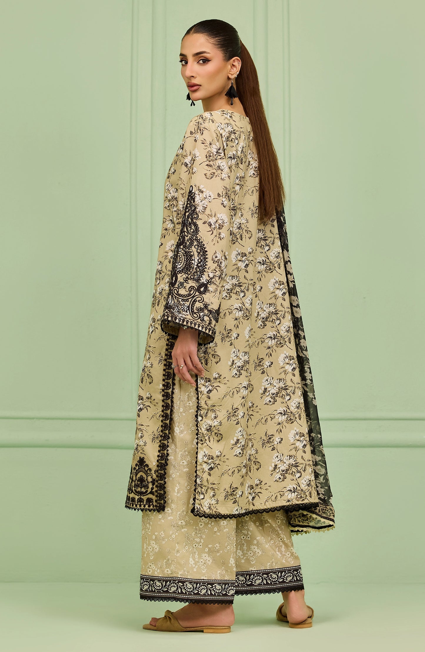 Unstitched | 3 Piece | Printed Embroidered | Lawn Shirt | OTL-20506/U BEIGE