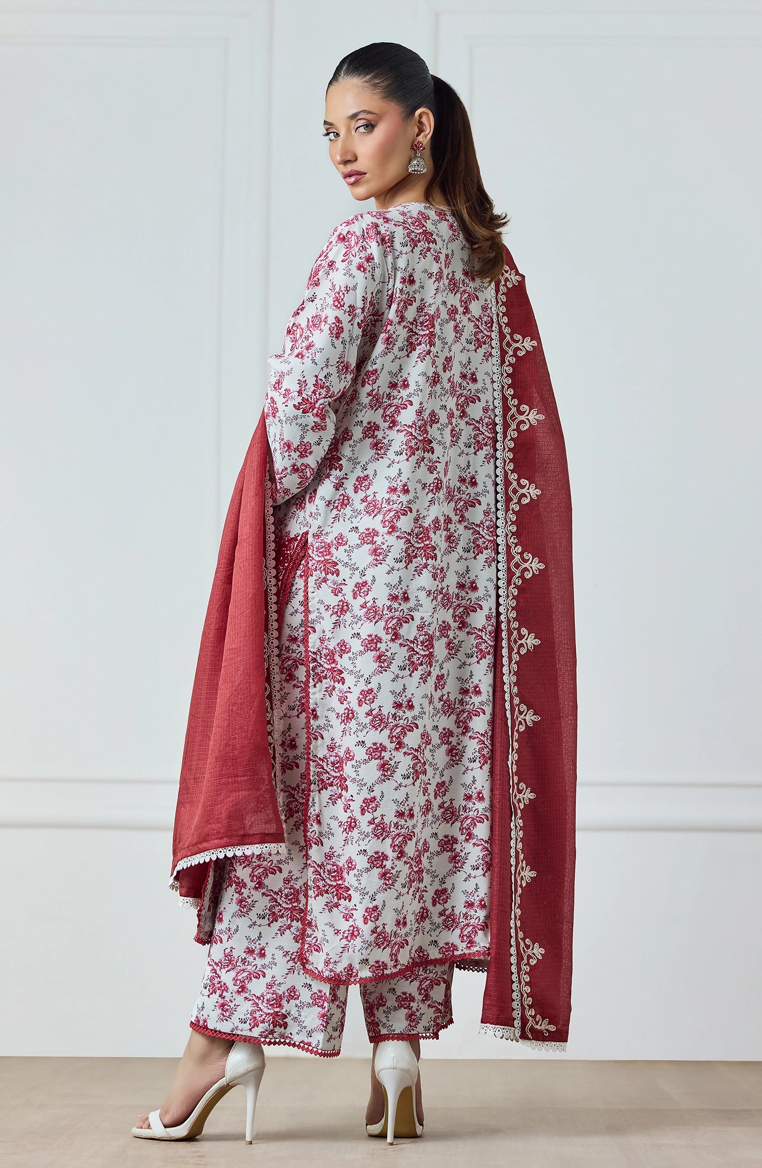 Stitched | 3 Piece | Embroidered | Raw Silk Shirt | WRCC25S-3005/S BEIGE
