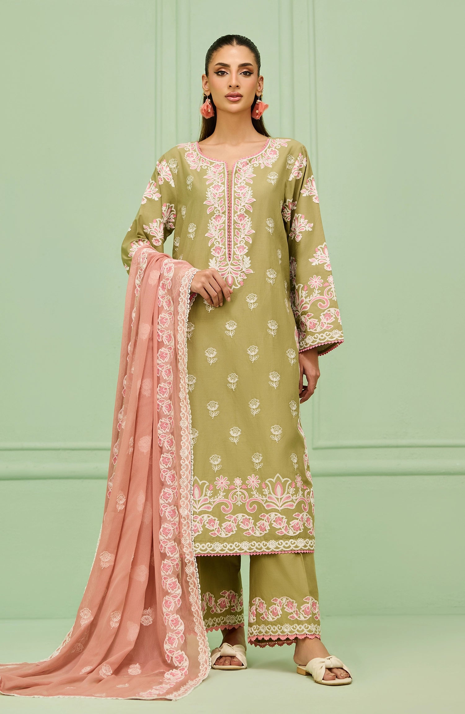 Unstitched | 3 Piece | Embroidered (CHIKENKARI) | Lawn Shirt | WRFC26S-3005/U GREEN