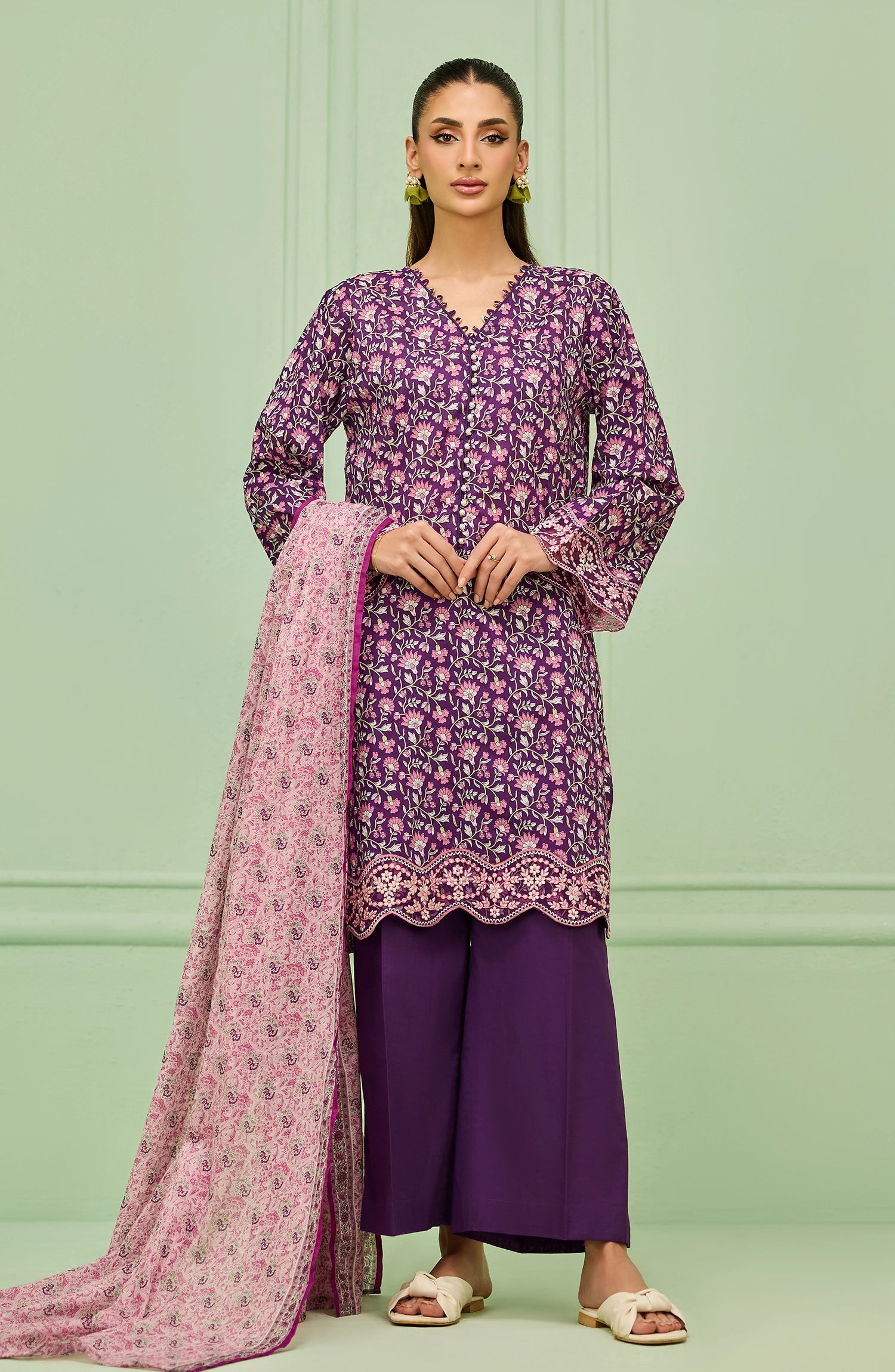OTL-20296/S GREEN LAWN Women READY TO WEAR SHIRT DUPATTA PANTS
OTL-20296/S GREEN LAWN Women READY TO WEAR SHIRT DUPATTA PANTS
