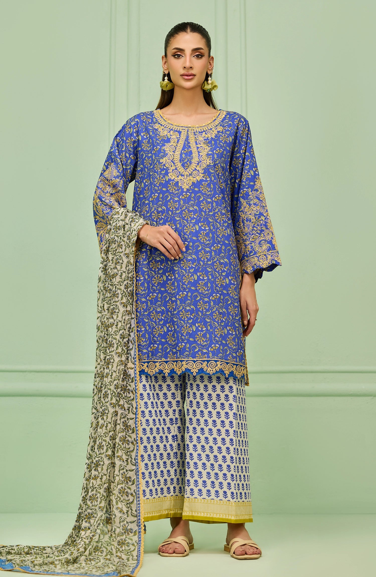 Stitched | 3 Piece | Embroidered | Lawn Shirt | WRHC26S-3002/S BLUE