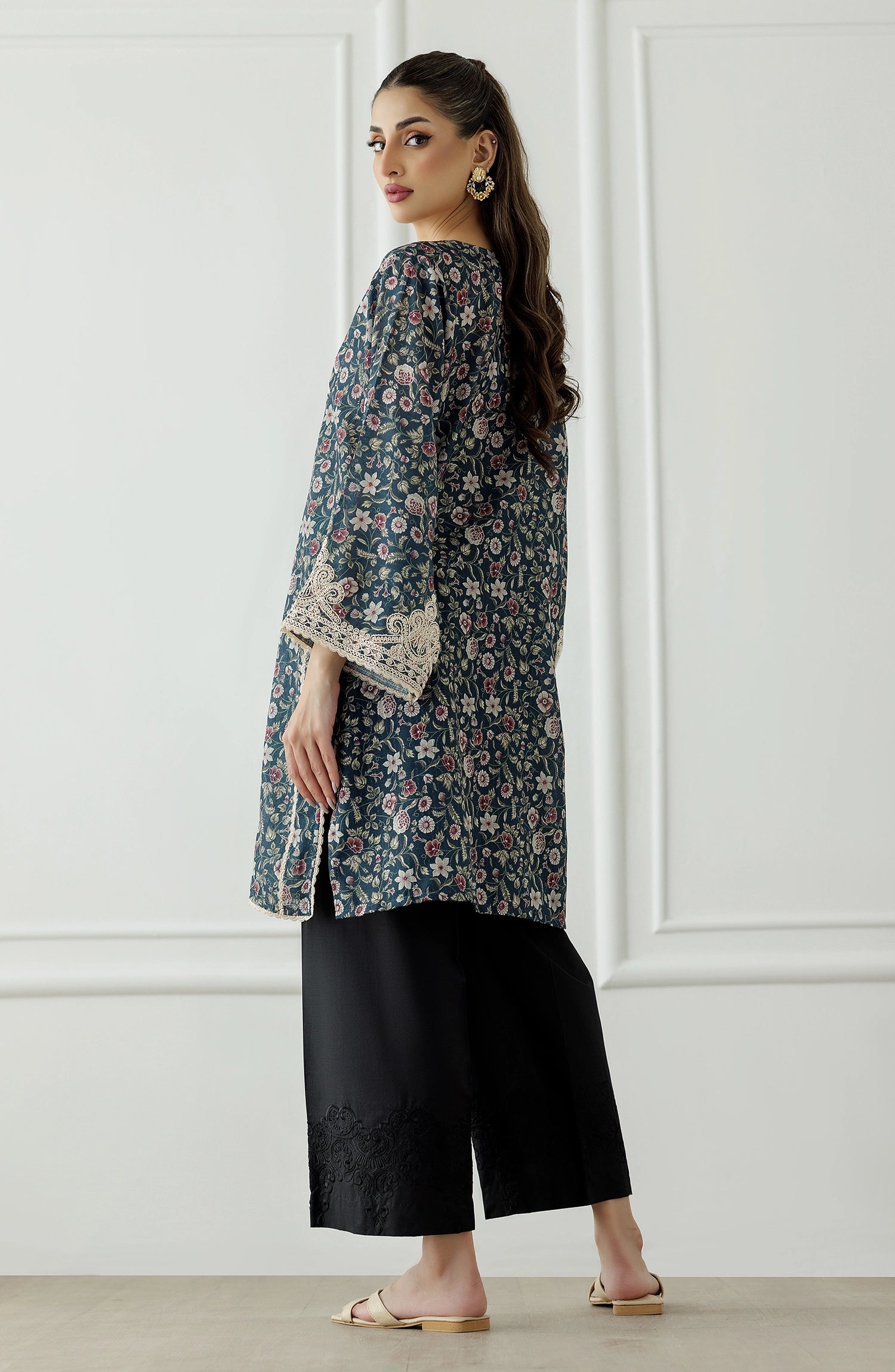 Stitched | 1 Piece | Embroidered | Poly Dobby Lawn Shirt | WRFC24S-1003/S BLACK