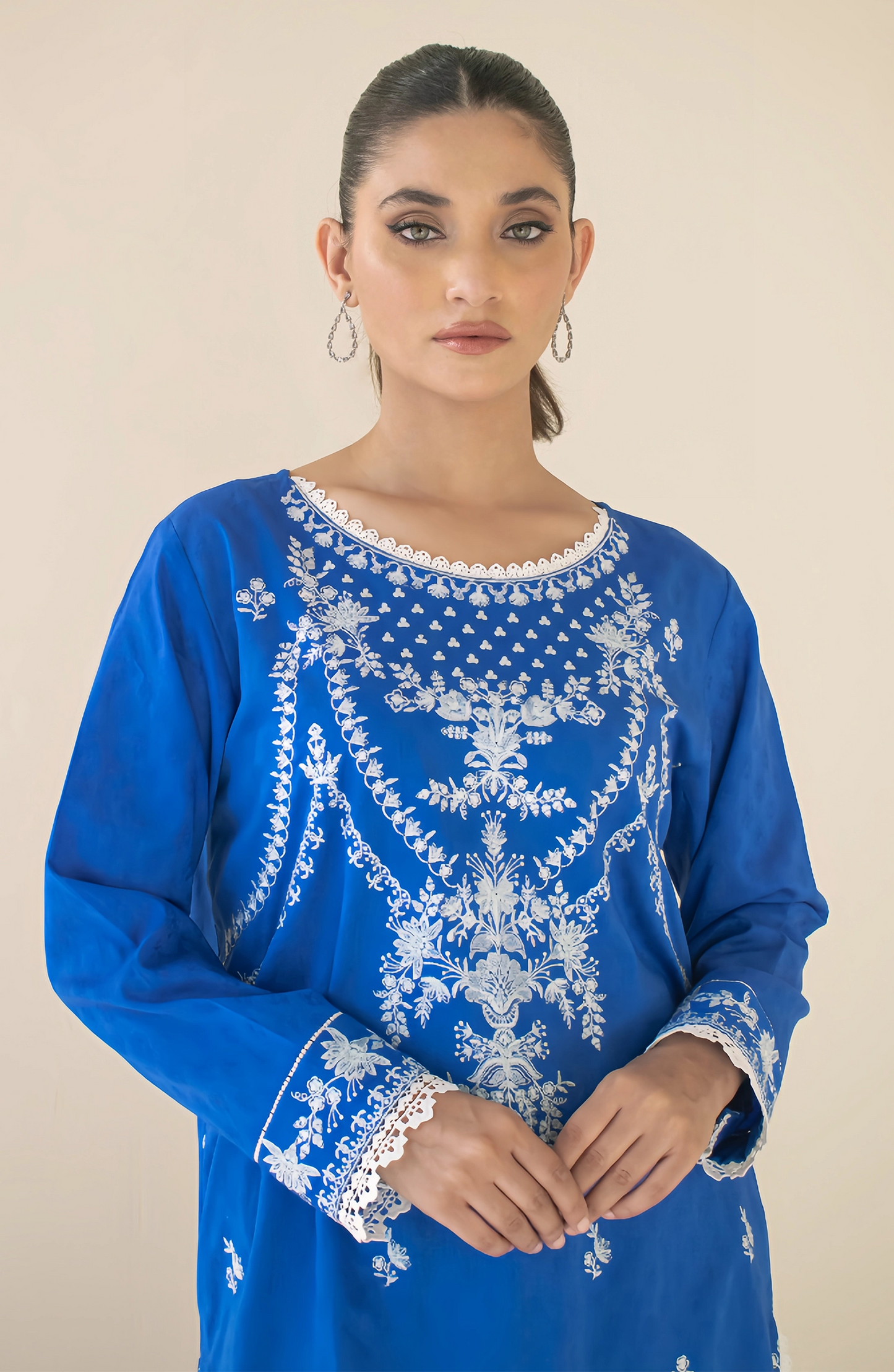Stitched | 2 Piece | Luxury Premium Embroidered | WRHC24S-2004