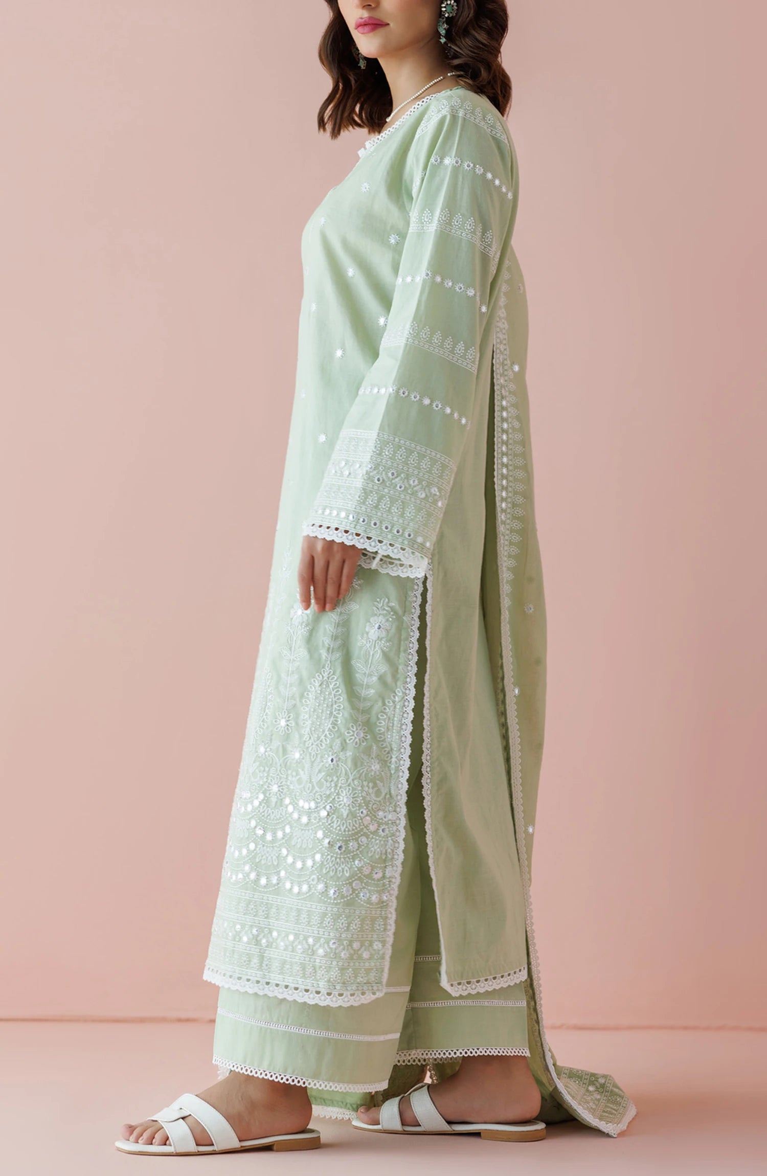 Stitched | 2 Piece | Chikankari | WRFC24S-2001