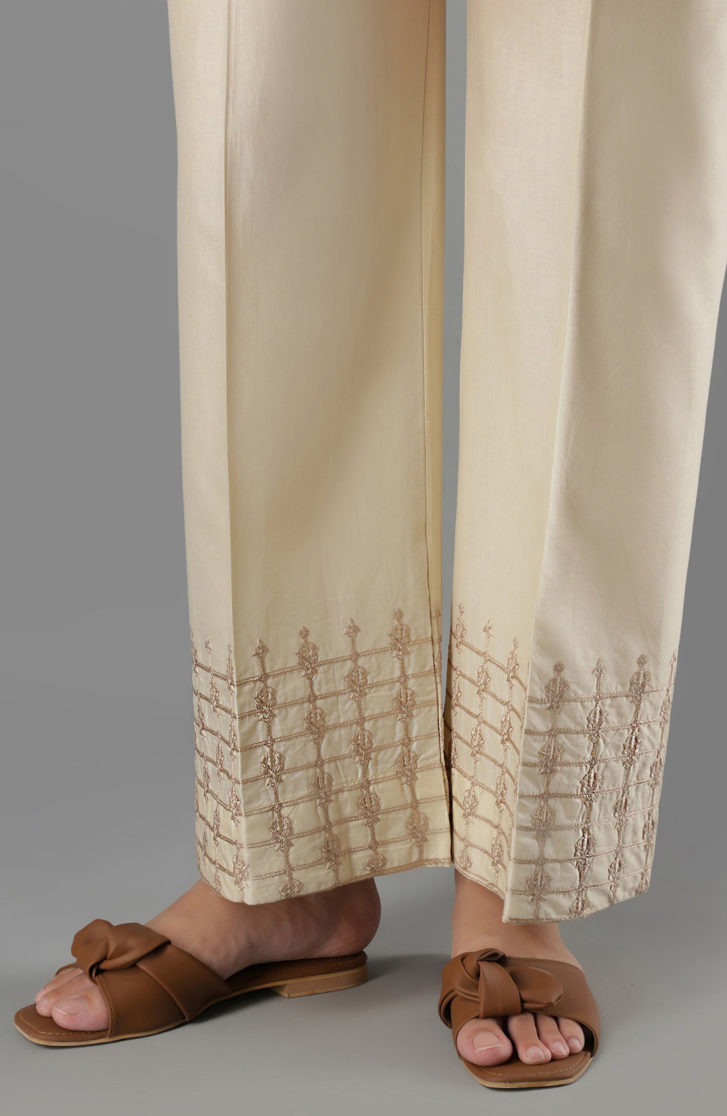 NRPE-65/S BEIGE CAMBRIC SCPANTS STITCHED BOTTOMS PANTS